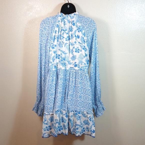 House of Harlow 1960  Floral Blue Tiered mini Dress size Medium - Picture 4 of 11